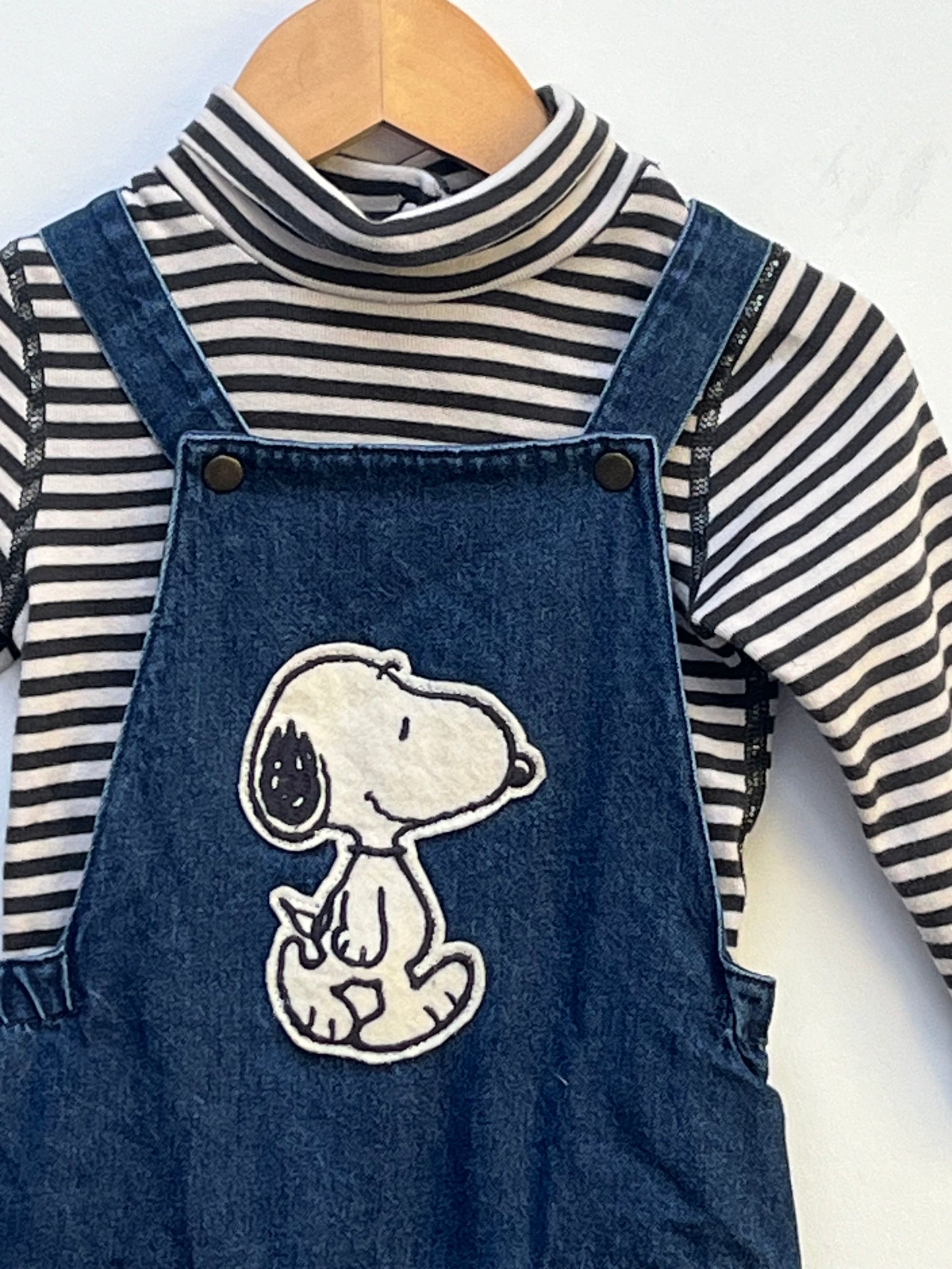 M&S 9-12 Months - 2 Piece Set Dungaree with Snoopy Appliqué